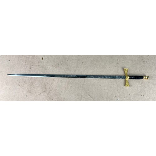 63 - WILKINSON CEREMONIAL SWORD HAVE BLADE ETCHED WITH THISTLE DESIGN, APPROX. 76 cm, GILT BRASS HILT AND... 