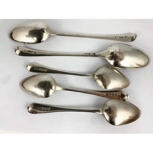 257 - HALLMARKED RICHARD CROSSLEY LONDON GEORGIAN SILVER CUTLERY 2 SERVING SPOONS  & 3 DINNER SPOONS 238g