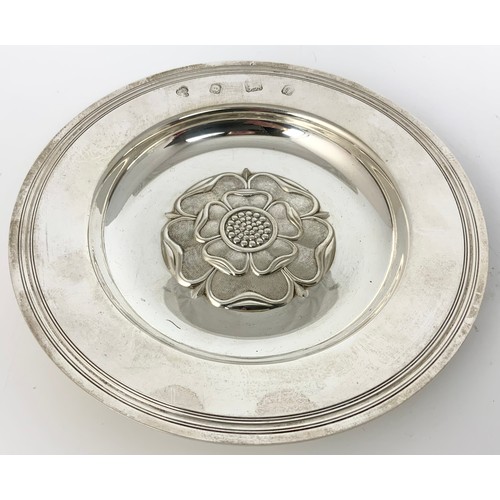 215 - SILVER DISH WITH EMBOSSED TUDOR ROSE DECORATION, APPROX. 190g