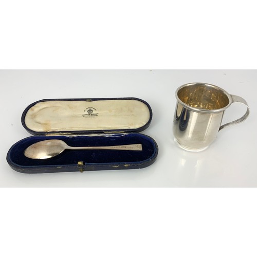 203 - HALLMARKED SILVER CHRISTENING MUG / TANKARD AND A CASED PRESENTATION SPOON 92g