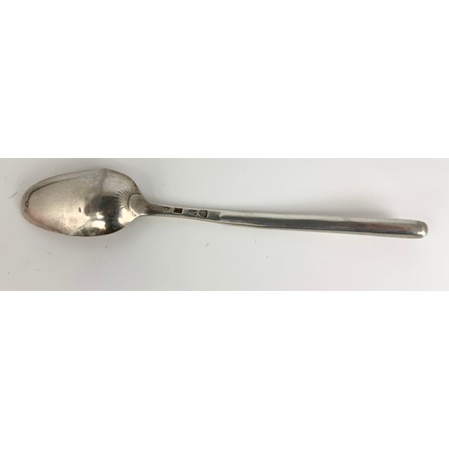 260 - A GEORGIAN SILVER BASTING SPOON WITH MARROW SCOOP END POSSIBLY LONDON 1745 51g