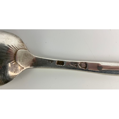 260 - A GEORGIAN SILVER BASTING SPOON WITH MARROW SCOOP END POSSIBLY LONDON 1745 51g