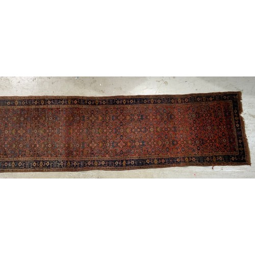 685 - HUGE RED GROUND RUNNER 538cm x106cm