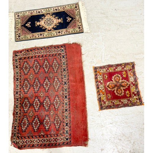 698 - 5 SMALL RUGS / PRAYER MATS LARGEST 108cm x 75cm