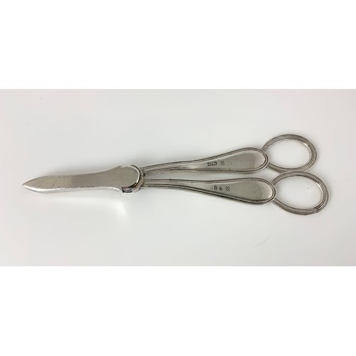 303 - HALLMARKED WHITE & HENDERSON SHEFFIELD 1877 SILVER GRAPE SCISSORS 110g