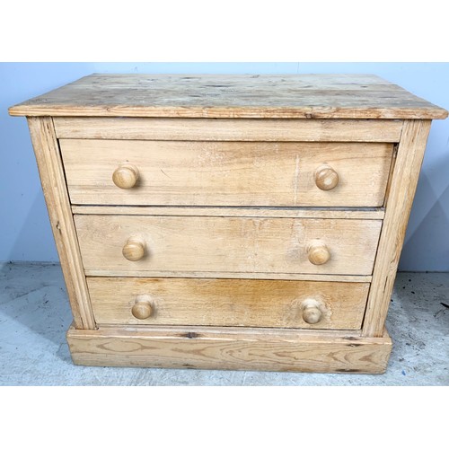 557 - LOW PINE CHEST OF 3 LONG DRAWERS  WIDTH 81CM AND A PINE LOW CEST OF 2 DRAWERS WIDTH 88cm