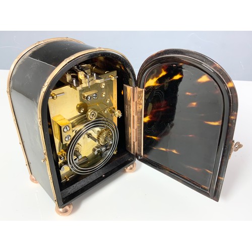 113 - WONDERFUL QUALITY TORTOISESHELL AND HALLMARKED 9CT GOLD MOUNTED MANTLE CLOCK ON GOLD BALL FEET, APPR... 