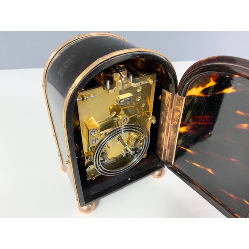 113 - WONDERFUL QUALITY TORTOISESHELL AND HALLMARKED 9CT GOLD MOUNTED MANTLE CLOCK ON GOLD BALL FEET, APPR... 