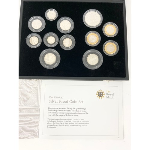 381 - THE ROYAL MINT; A 2009 SILVER PROOF COIN SET IN PRESENTATION CASE WITH BOOKLET, LTD. ED. NUMBER 0860