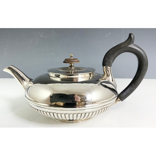 346 - HALLMARKED RICHARD SIBLEY LONDON 1817 SILVER TEAPOT 595g GROSS