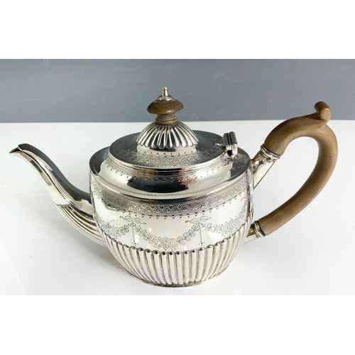 345 - HALLMARKED CHARLES STUART HARRIS LONDON 1889 SILVER TEAPOT WITH BRIGHT CUT DECORATION 330g