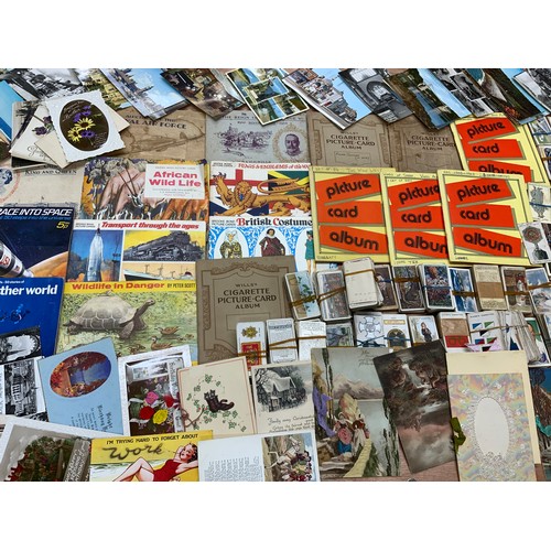 469 - CIGARETTE & TRADE CARDS, MOSTLY PART SETS, PLUS VARIOUS PENNY ALBUMS , MOST EMPTY, SOME WITH SPARCE ... 