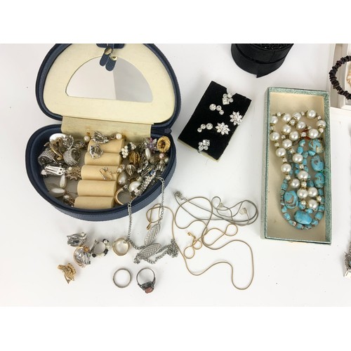 527 - MIXED COSTUME JEWELLERY INC 9ct BACK & FRONT LOCKET, EARRINGS, NECKLACES ETC