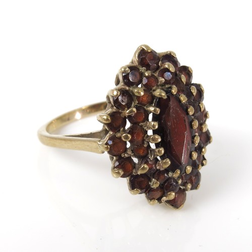 634 - 9CT GOLD GARNET CLUSTER RING