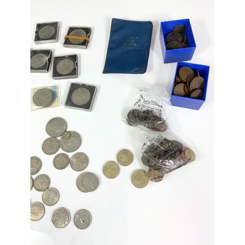 404 - MIXED COINAGE INC SIXPENCES , HALF CROWNS , 3 X 1986 £2 COINS ETC