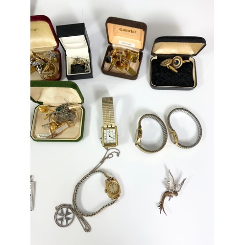 516 - QUANTITY OF COSTUME JEWELLERY ETC INC GOLD EARINGS, CUFFLINKS, VINTAGE WATCHES