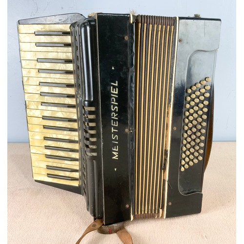 239 - MEISTERPIEL GERMAN ACCORDION