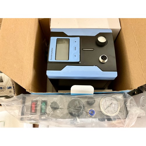 160 - BOXED ANTISTATIC SOLDERING STATION, BOXED TEMPERATURE CONTROLLED DESOLDERING STATION, A BOXED SURFAC... 