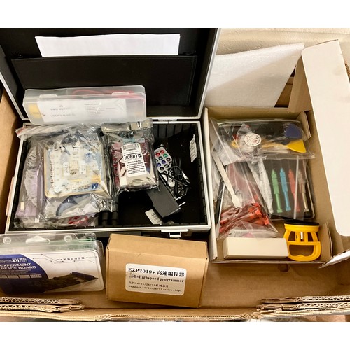 159 - COLLECTION OF ELECTRONICS HOBBYIST DEVELOPMENT KITS AND REPAIR COMPONENTS AND TOOLS. NOTE: The Pulse... 