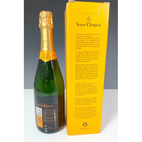 73 - BOTTLE OF VEUVE CLICQUOT BRUT CHAMPAGNE IN BOX