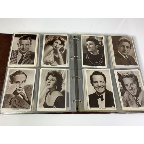 424 - BINDER CONTAINING OVER 200 POSTCARDS OF VINTAGE FILM STARS T/W A COLLECTION OF PICTURE POSTCARD MONT... 