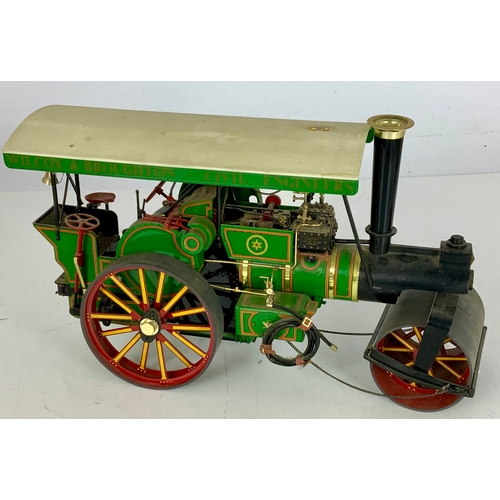 68 - TWO PLASTIC MADE TRACTION ENGINE KITS, SHOWMANS & AGRICULTURAL ENGINES, APPROX 30 CM LONG.