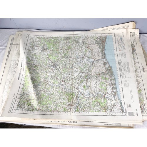 384 - LARGE QUANTITY ORDNANCE SURVEY / REFERENCE MAPS  MANY ONE INCH TO A MILE SCALE