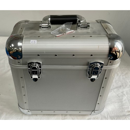 309 - ALUMINIUM FLIGHT CASE STYLE RECORD CARRYING CASE WITH KEY