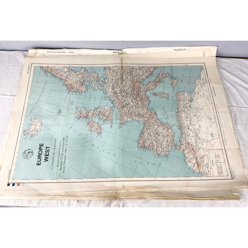 391 - LARGE QUANTITY OF ORDNANCE SURVEY MAPS