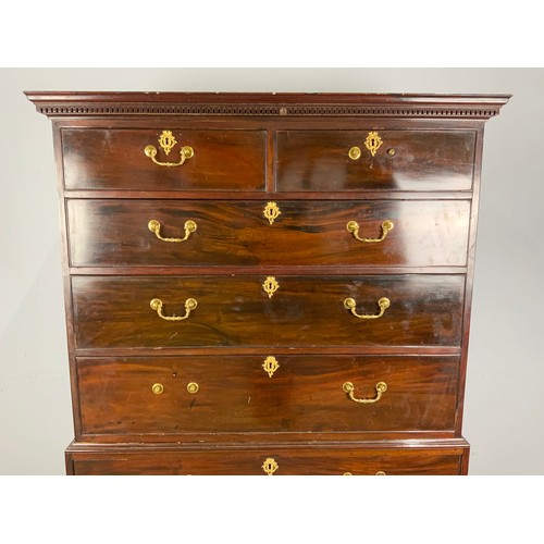 584 - MAHOGANY CHEST ON CHEST 3 GRADUATED DRAWER BASE WITH 2 OVER 3 ABOVE WIDTH 112cm, 177cm TALL