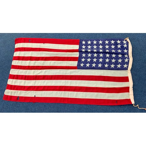 13 - MID-CENTURY FLAG,  AMERICAN STARS & STRIPES FLAG, APPROX 170 X 96 CM. WITH TOGGLE, AMERICA ON EDGE, ... 