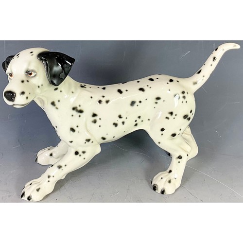 122 - LARGE SCALE GOEBEL DALMATION PUPPY