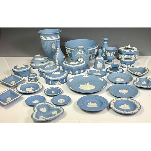 141 - COLLECTION OF BLUE WEDGWOOD JASPER WARE TRINKET BOXES, PIN DISHES, VASES AND OTHER ITEMS