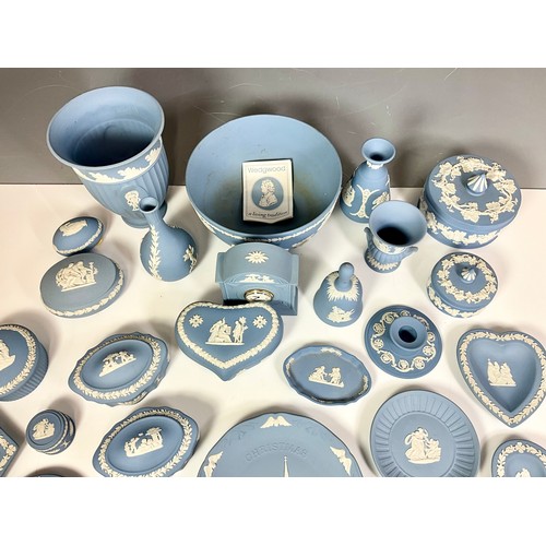 141 - COLLECTION OF BLUE WEDGWOOD JASPER WARE TRINKET BOXES, PIN DISHES, VASES AND OTHER ITEMS