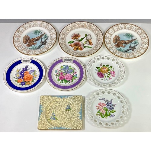 155 - COLLECTION OF PLATES - 2 RHS CHELSEA FLOWER SHOW 1988 AND 1990,  3 BOEHM (2 EDWARD MARSHALL OWLS AND... 