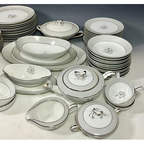 160 - NORITAKE ‘THEME’ DINNER SET - LARGE QUANTITY 2 TRAYS