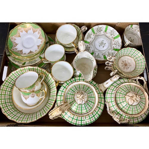 161 - MIXED LOT OF DINNER AND TEA WARE INC. WEDGWOOD ICE ROSE, ROYAL OSBORNE, HAMMERSLEY AND OTHER