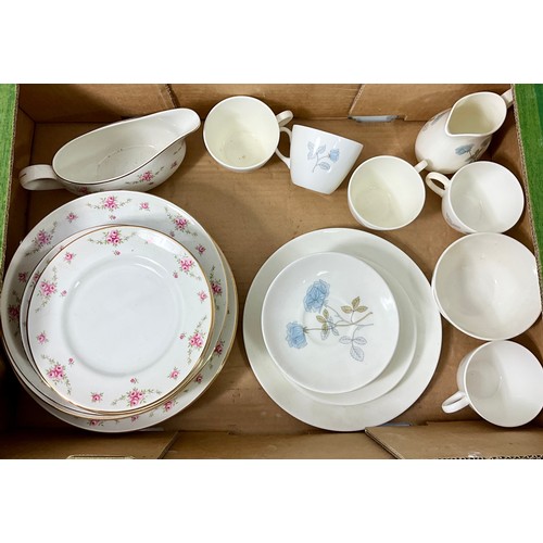 161 - MIXED LOT OF DINNER AND TEA WARE INC. WEDGWOOD ICE ROSE, ROYAL OSBORNE, HAMMERSLEY AND OTHER