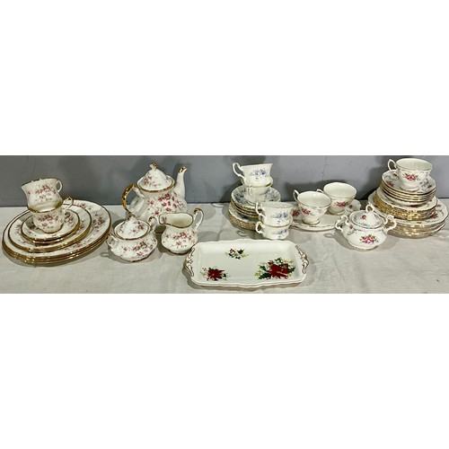 173 - PART TEA SERVICES INC. ROYAL ALBERT VICTORIANA ROSE, BLUE BLOSSOM, POINSETTIA AND ROYAL KENT TRANQUI... 