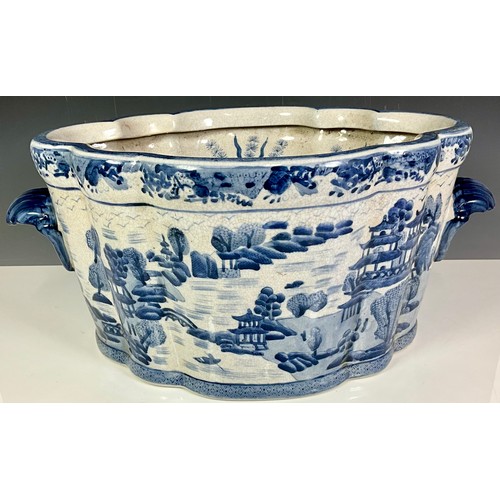 187 - ORIENTAL PORCELAIN FOOT BATH