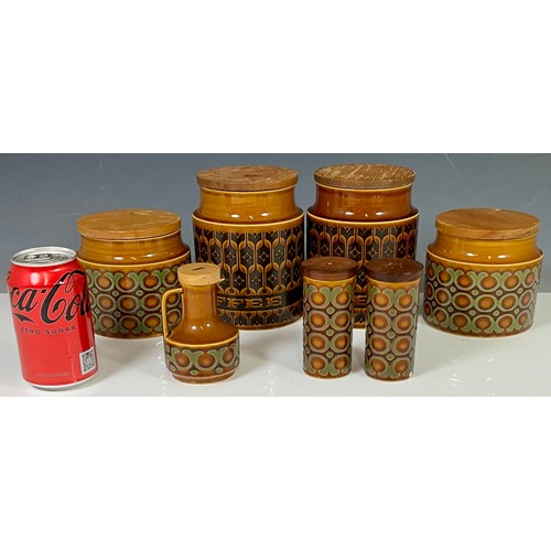 208 - COLLECTION OF HORNSEA BRONTE INCLUDING 2 LARGE JARS, 2 MEDIUM JARS, SALT AND PEPPER POTS AND A VINEG... 