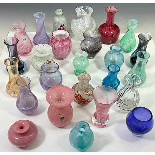 220 - COLLECTION OF SMALL GLASS VASES INC. CAITHNESS