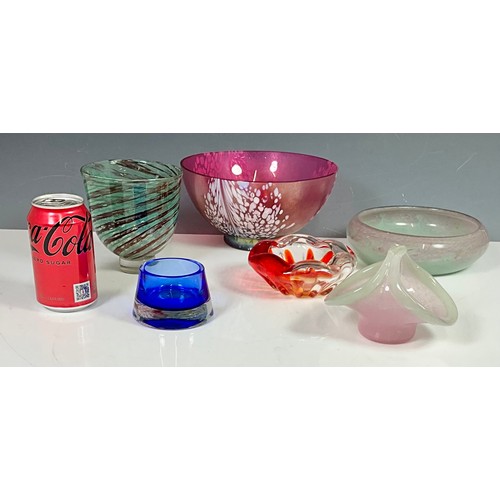 241 - ART GLASS BOWLS AND VASES