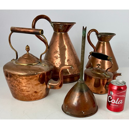 325 - COPPER ITEMS INCLUDING TWO KETTLES, TWO HARVEST JUGS AND A FUNNEL