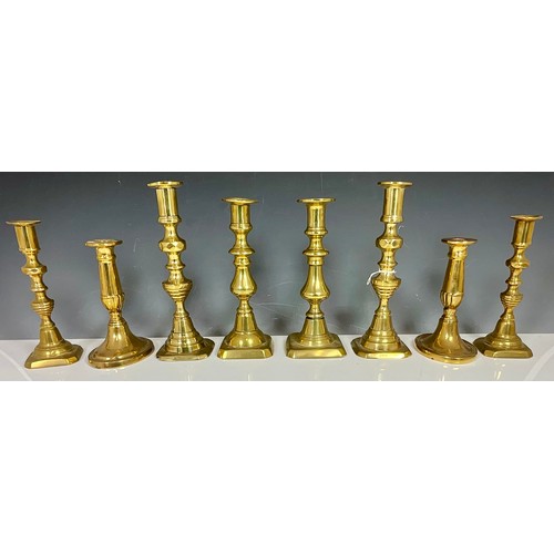 337 - QUANTITY OF BRASS CANDLESTICKS