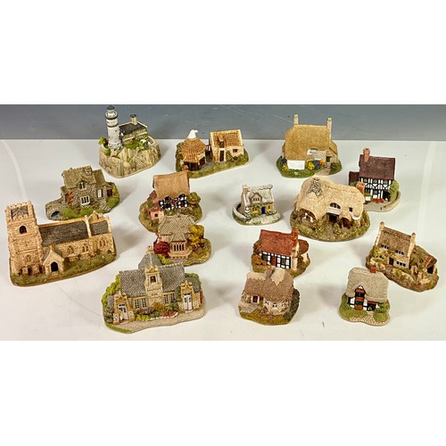 135 - QUANTITY OF LILLIPUT LANE MODELS