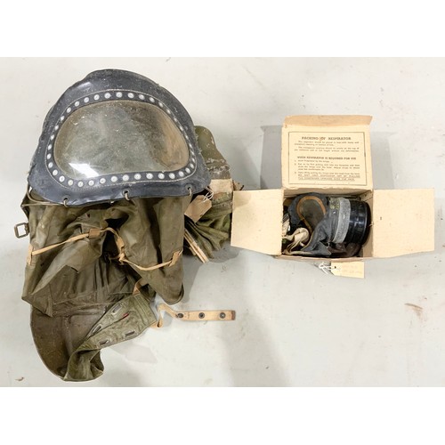 18 - UNUSUAL WORLD WAR II BABIES GAS MASK  RESPIRATOR & A BOXED CHILDS GAS MASK (FOR DISPLAY PURPOSES ONL... 