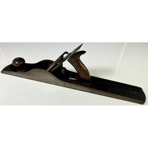 LARGE EARLY VINTAGE STANLEY BAILEY PRELATERAL JOINTER PLANE MARKED 'L