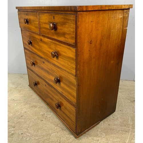 605 - MAHOGANY CHEST OF TWO OVER THREE GRADUATED DRAWERS WIDTH 104cm