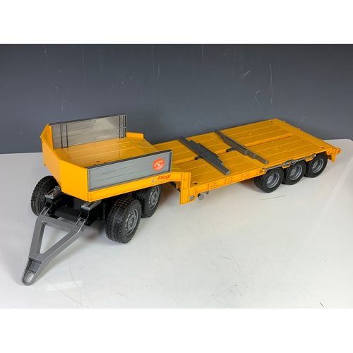 190 - LARGE SCALE MODEL LORRY DICKIE TOYS MAN WITH CRANE, SEPARATE RECOVERY OR HEAVY HAULAGE TRAILER. FREE... 